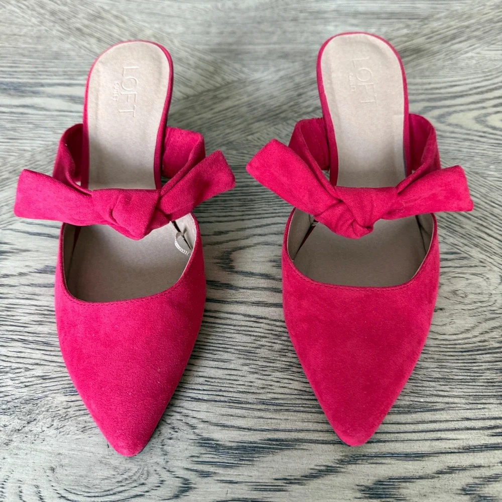 Loft Outlet Red Faux Suede Bow Pointed Toe Mule Kitten Heels Size 9M Slip On - Picture 3 of 8